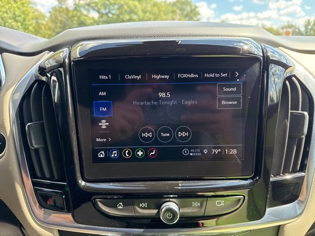 2022 Chevrolet Traverse Leather photo 27