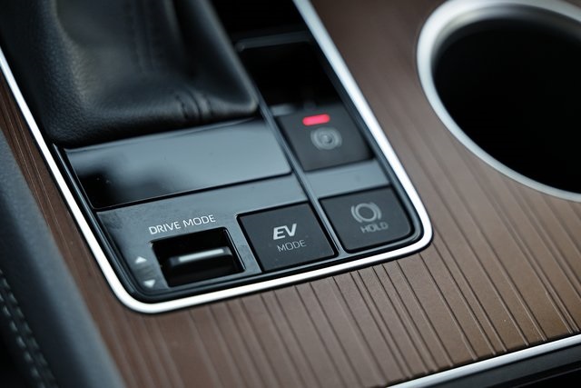 2024 Toyota Sienna XLE photo 38