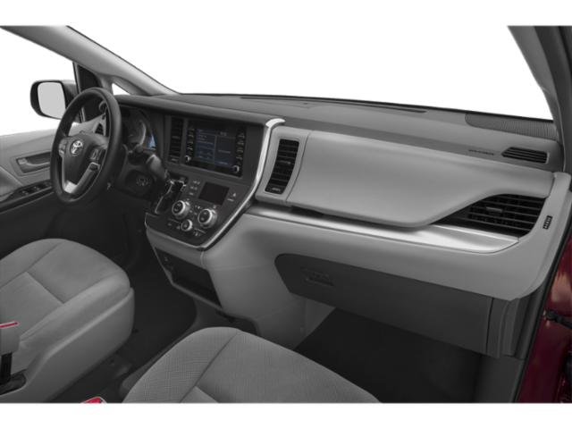 2018 Toyota Sienna XLE Limited Premium photo 15