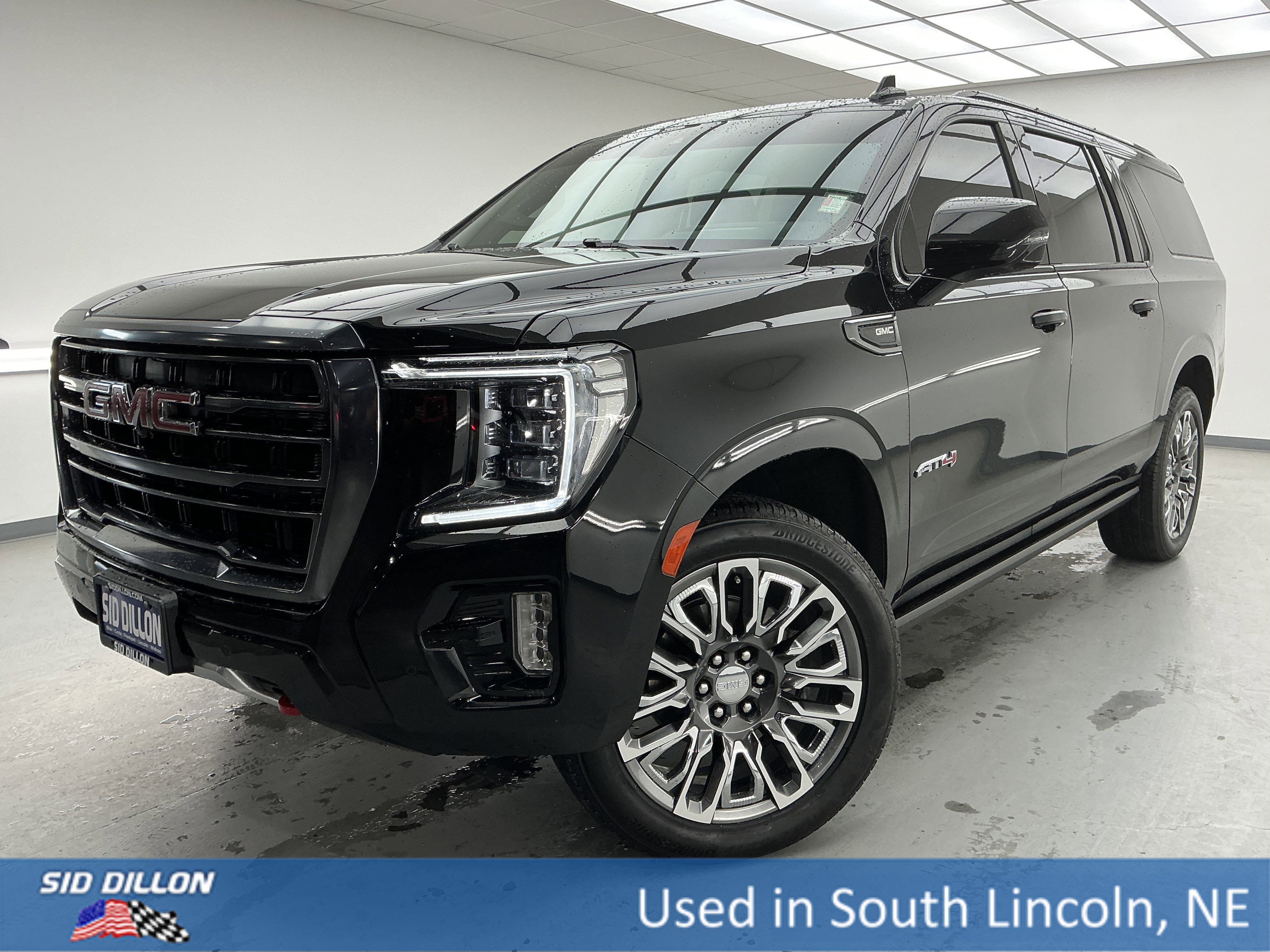 Used 2023 Onyx Black GMC AT4 image 1