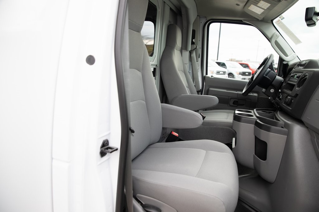 2026 Ford E-350 Base photo 21