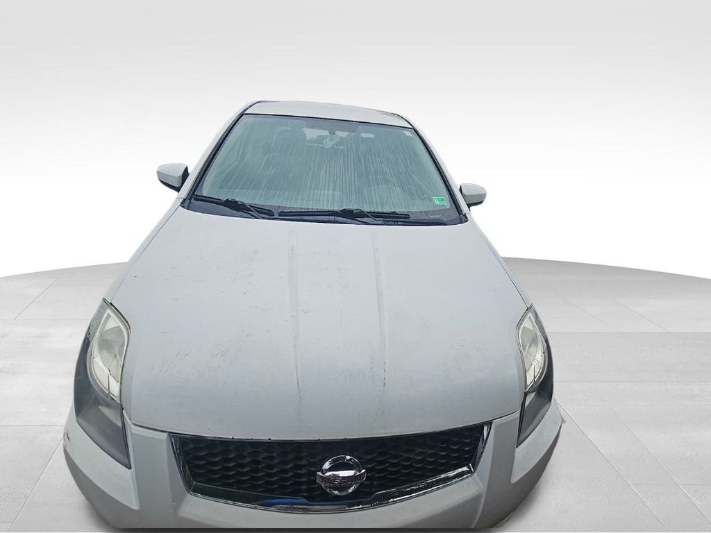2010 Nissan Sentra 2.0 SR photo 3