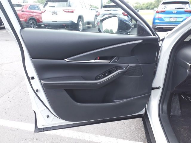 2025 Mazda CX-30 2.5 Select Sport photo 11