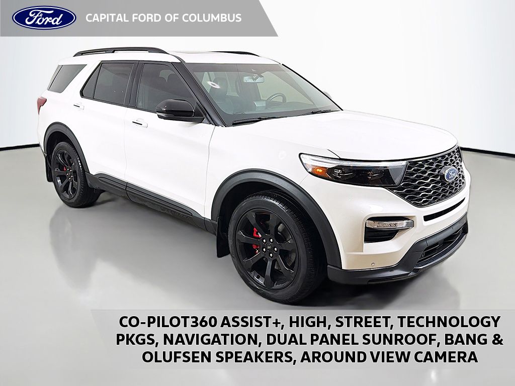 2023 Ford Explorer ST's photo