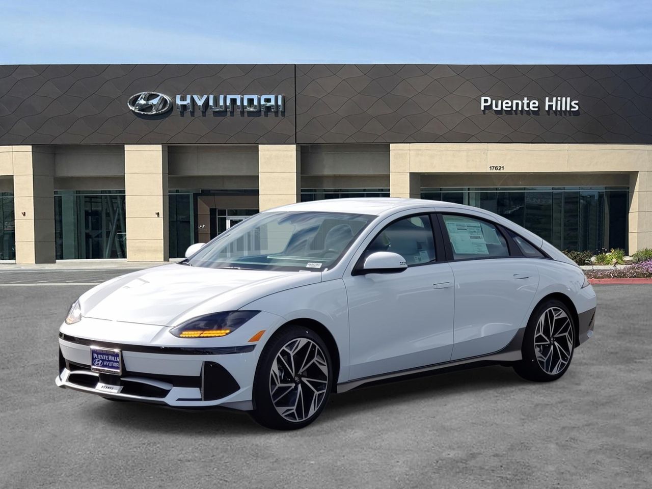 2025 Hyundai Ioniq 6 SEL photo 4