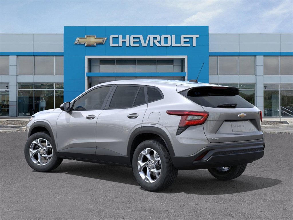 2026 Chevrolet Trax LS photo 2