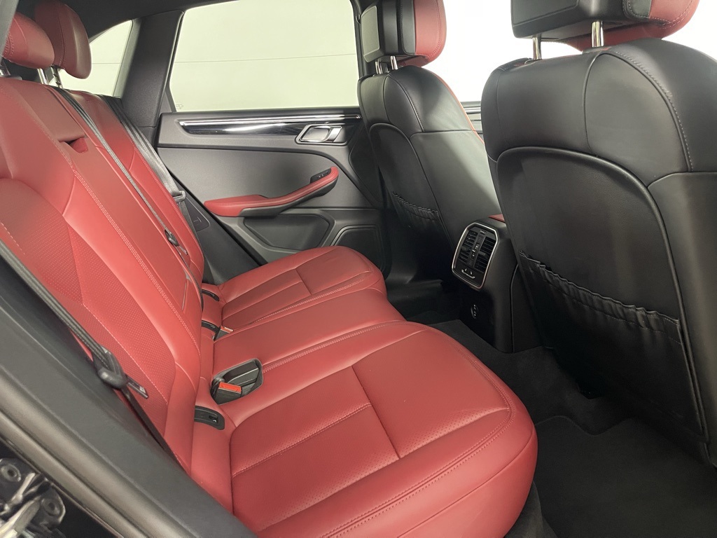 2023 Porsche Macan S photo 20