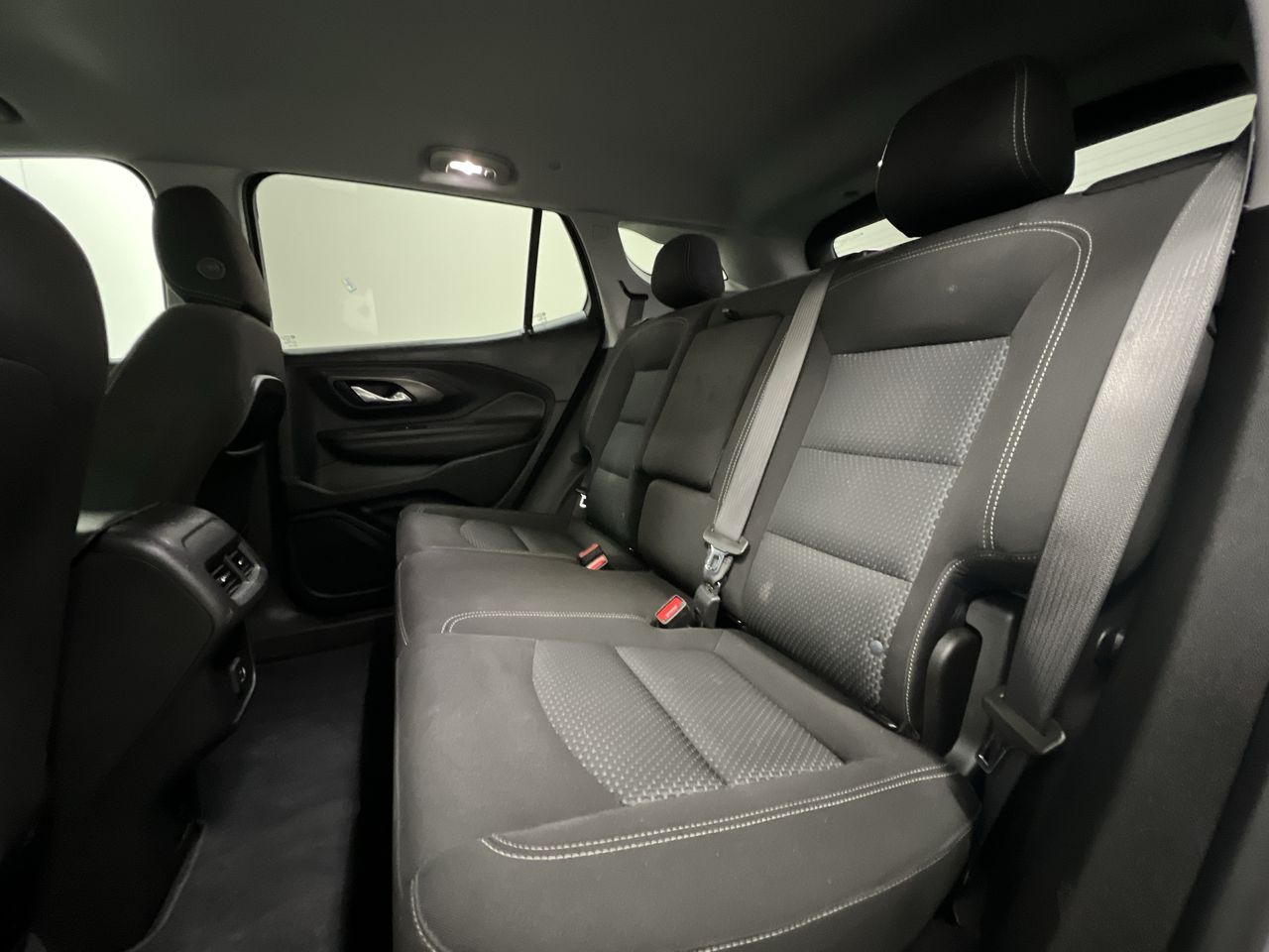 2022 Gmc Terrain SLE photo 23