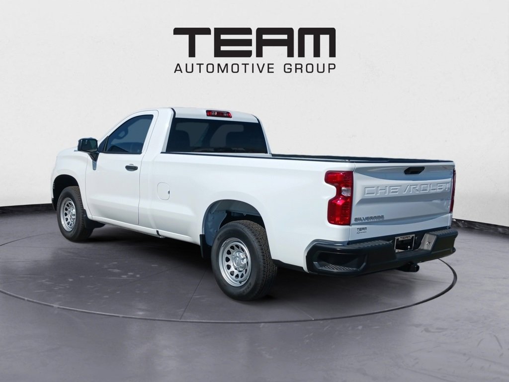 2024 Chevrolet Silverado 1500 photo 3