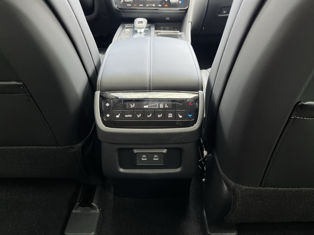2026 Infiniti QX60 Luxe photo 19