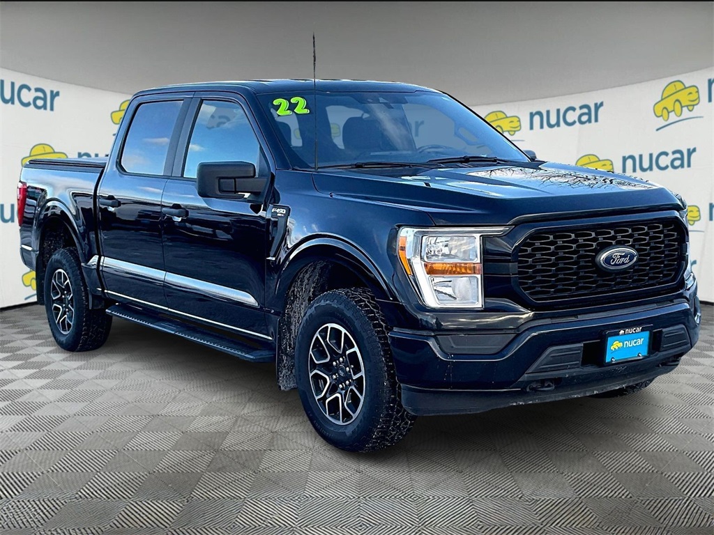 2022 Ford F-150 XL's photo