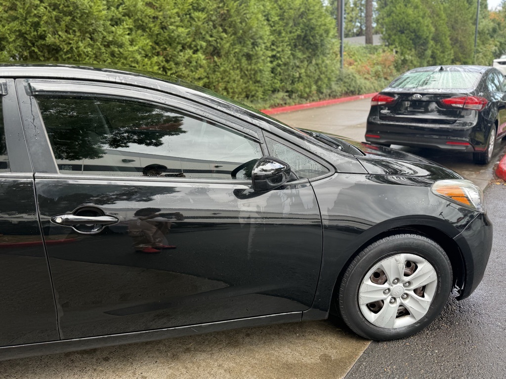 2015 Kia Forte LX photo 14