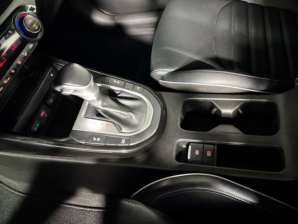 2023 Kia Forte GT-Line photo 14