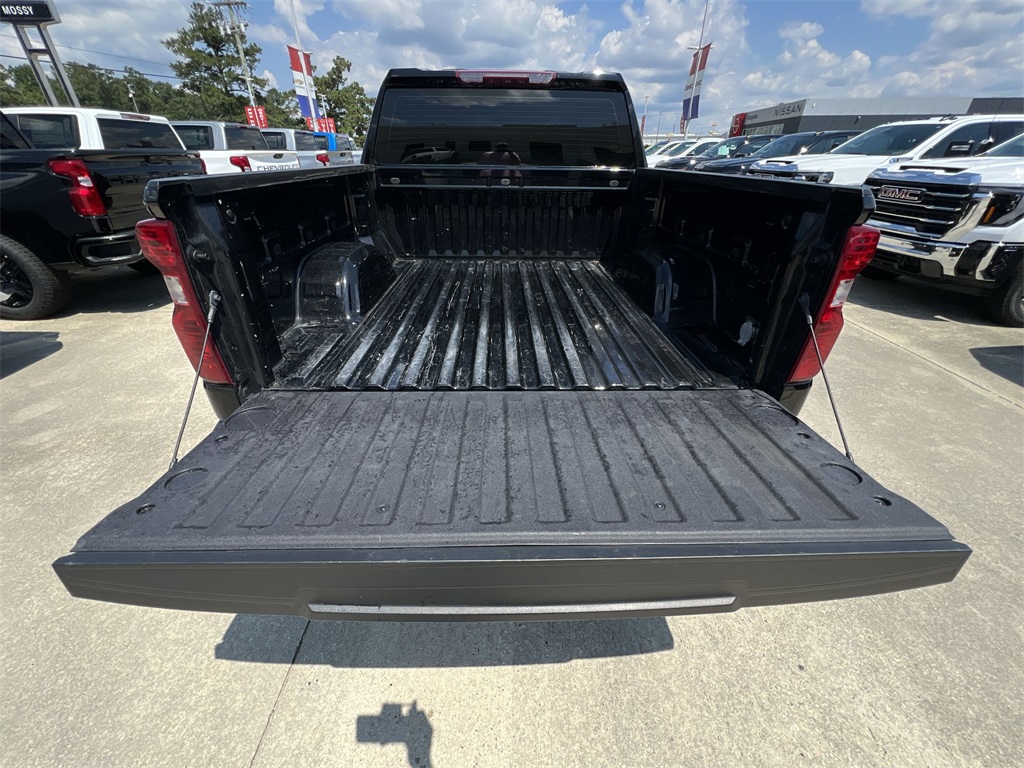 2023 Chevrolet Silverado 1500 Custom photo 32