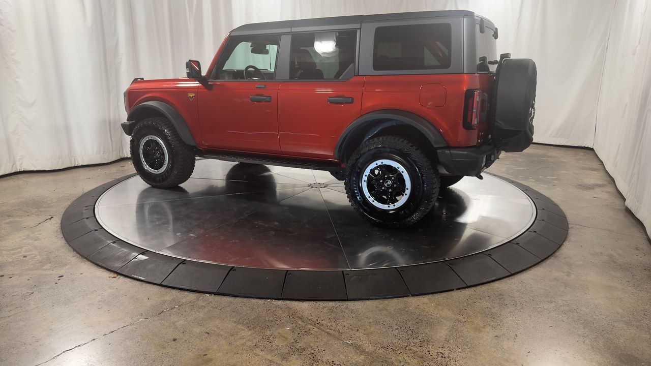 2024 Ford Bronco Badlands photo 4