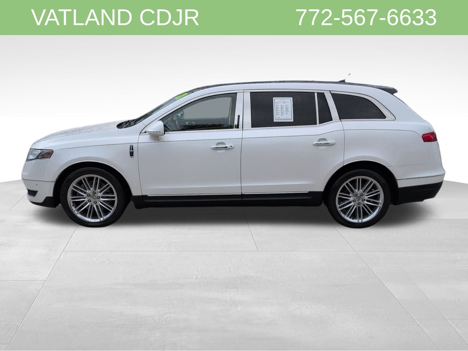 2016 Lincoln MKT EcoBoost photo 6