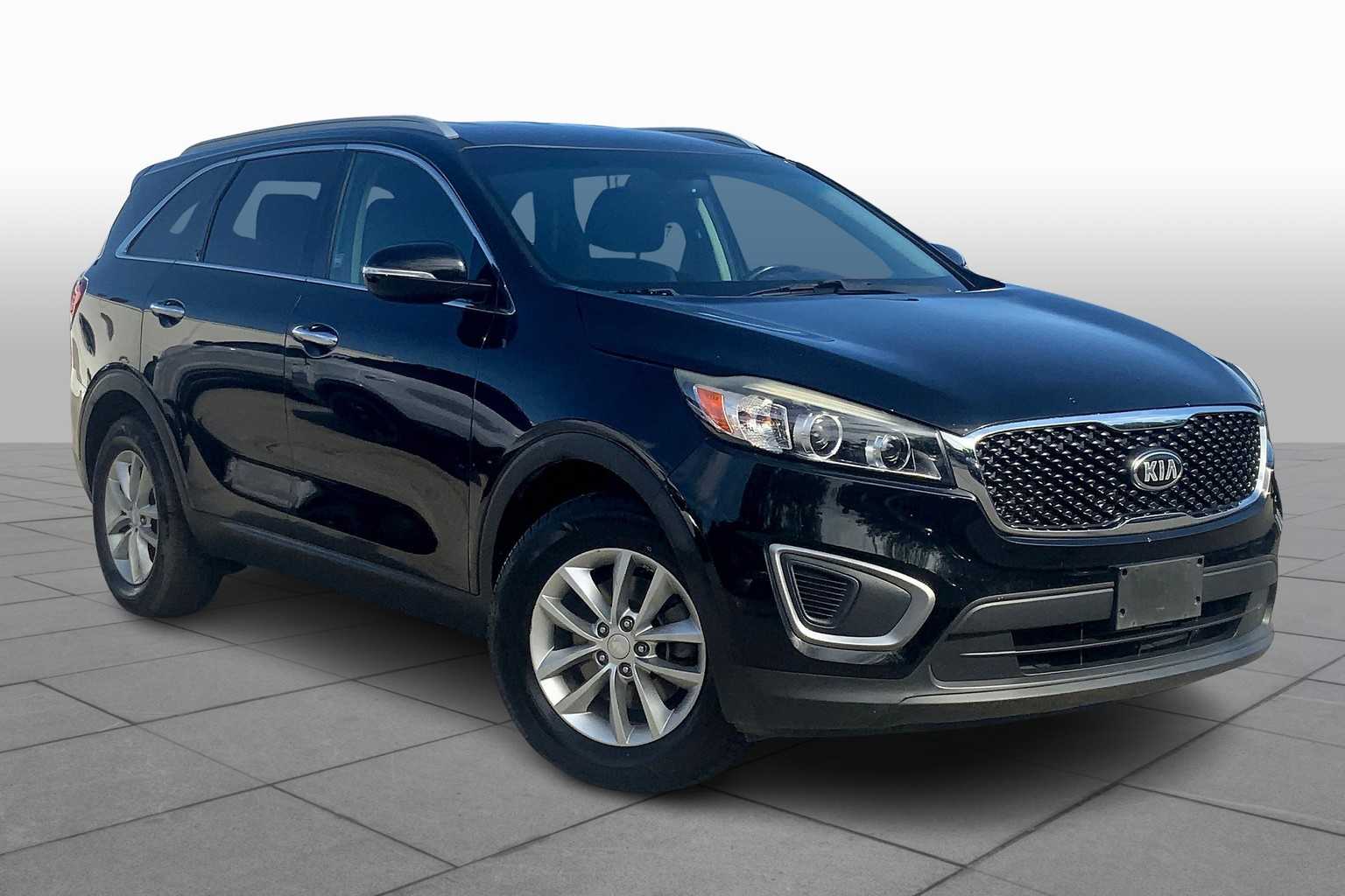 Used 2016 Kia Sorento LX with VIN 5XYPG4A38GG044231 for sale in Kansas City