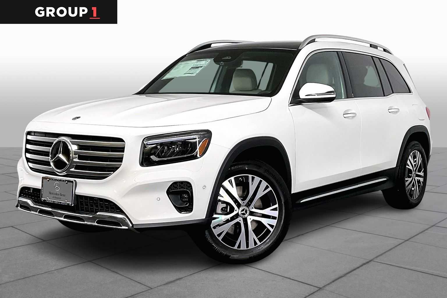 2025 Mercedes-Benz GLB Base's photo