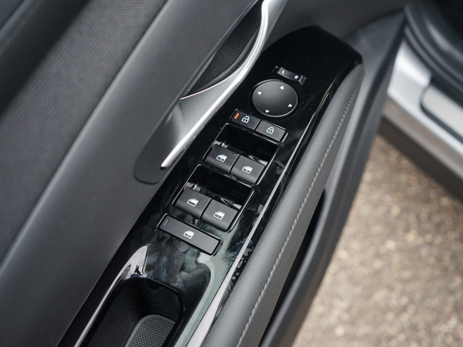 2025 Hyundai Tucson Limited photo 15