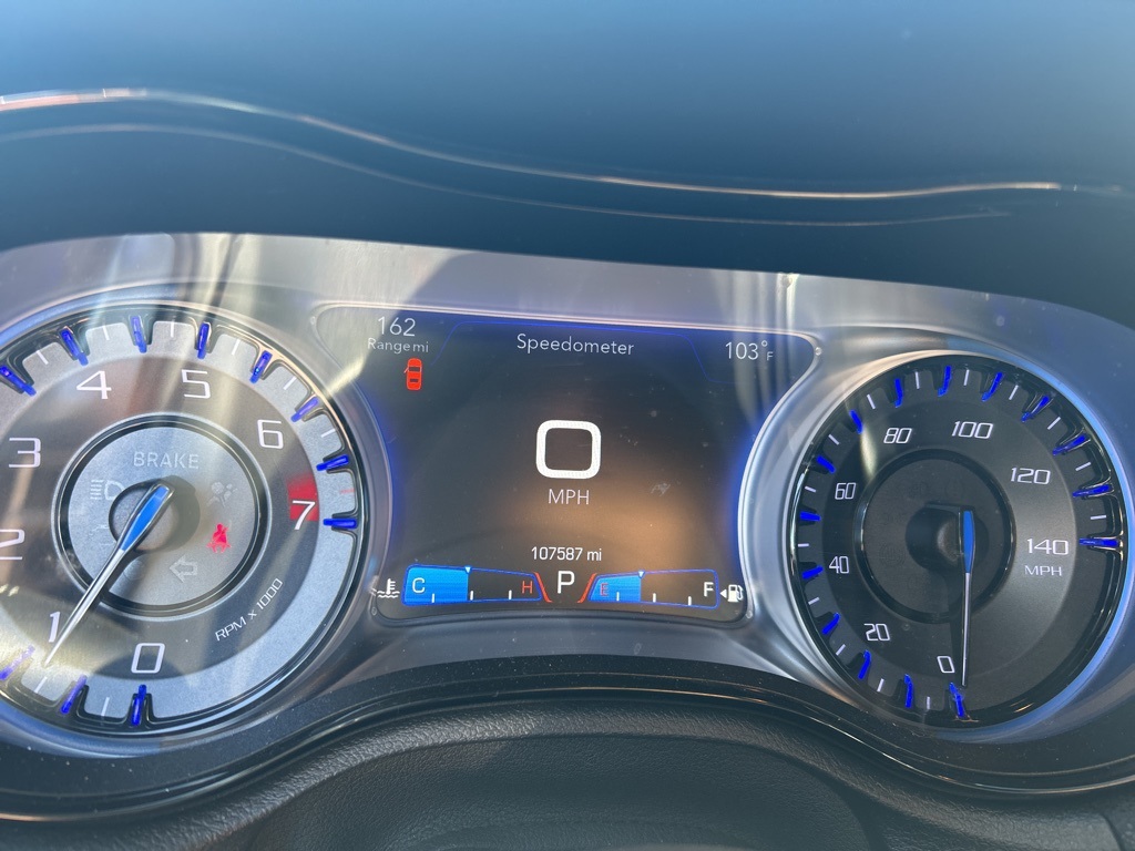 2018 Chrysler 300 S photo 13
