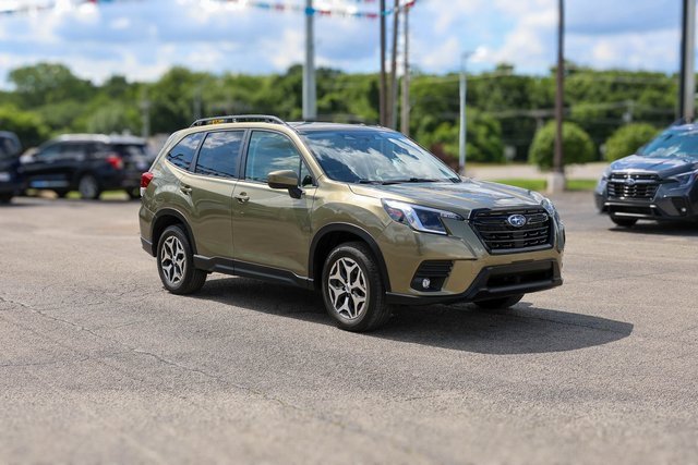 2024 Subaru Forester Premium's photo