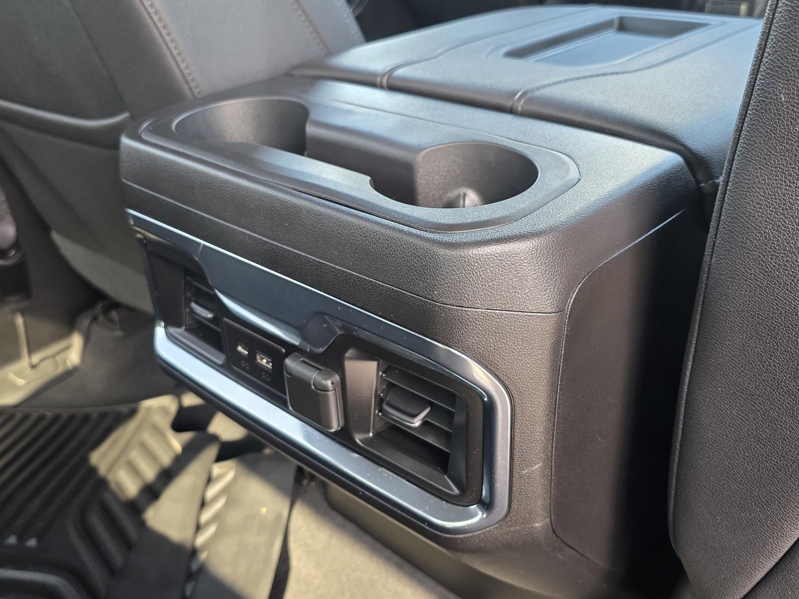 2022 Chevrolet Silverado 2500HD LTZ photo 21
