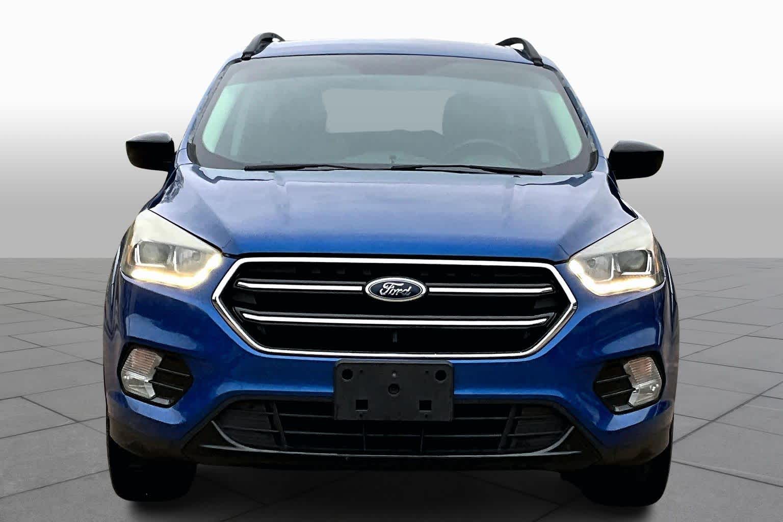 2017 Ford Escape SE photo 2