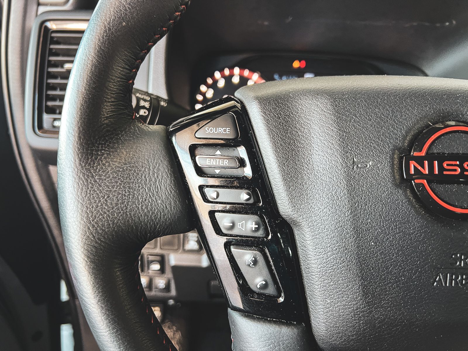 2023 Nissan Frontier PRO-4X photo 20