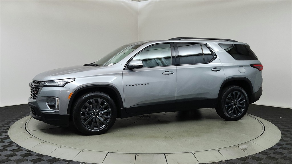 2023 Chevrolet Traverse RS photo 4