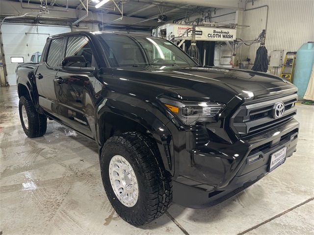 2026 Toyota Tacoma SR5's photo