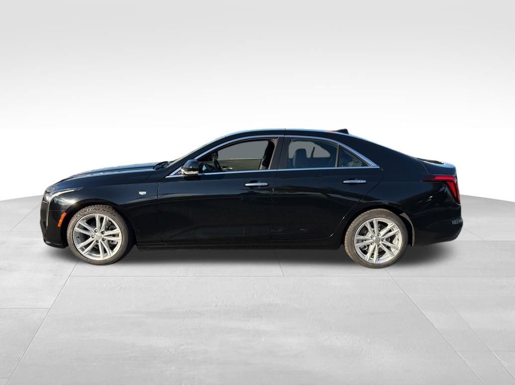 2022 Cadillac CT4 Luxury photo 3