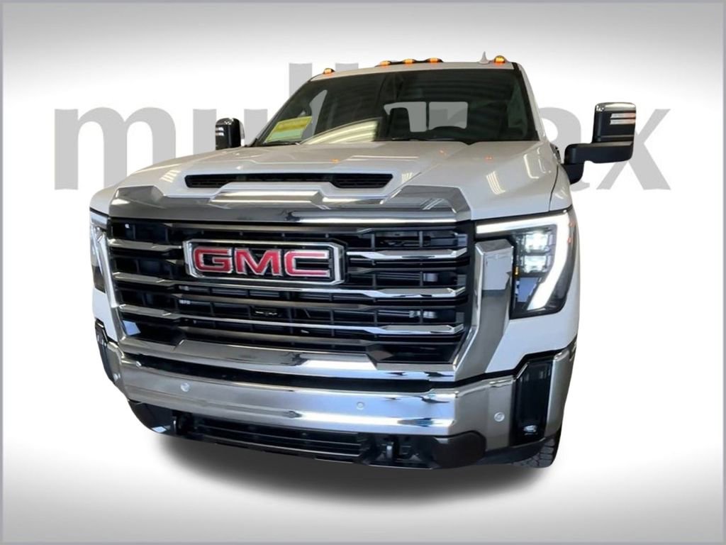 2025 Gmc Sierra HD SLT photo 3