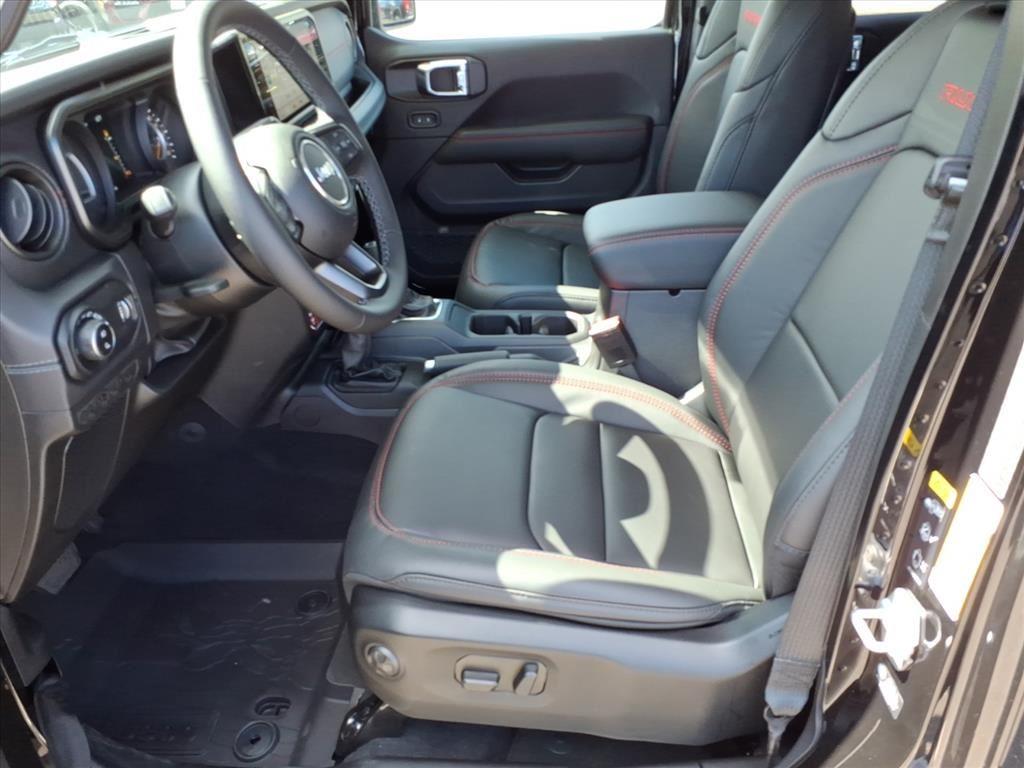 2025 Jeep Gladiator Rubicon photo 3