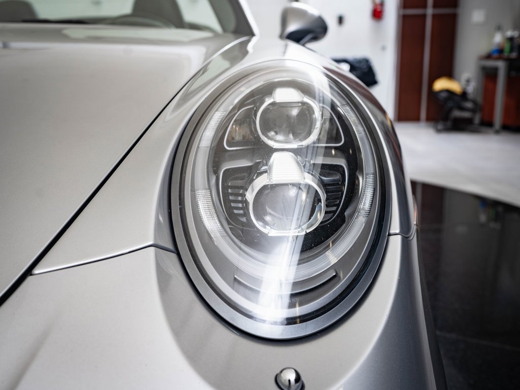 2016 Porsche 911 Turbo S photo 15