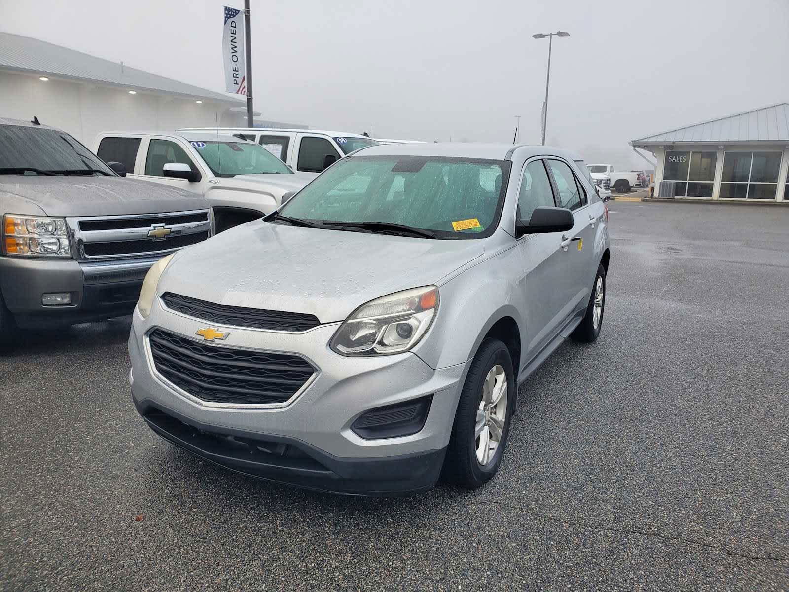 2017 Chevrolet Equinox LS's photo