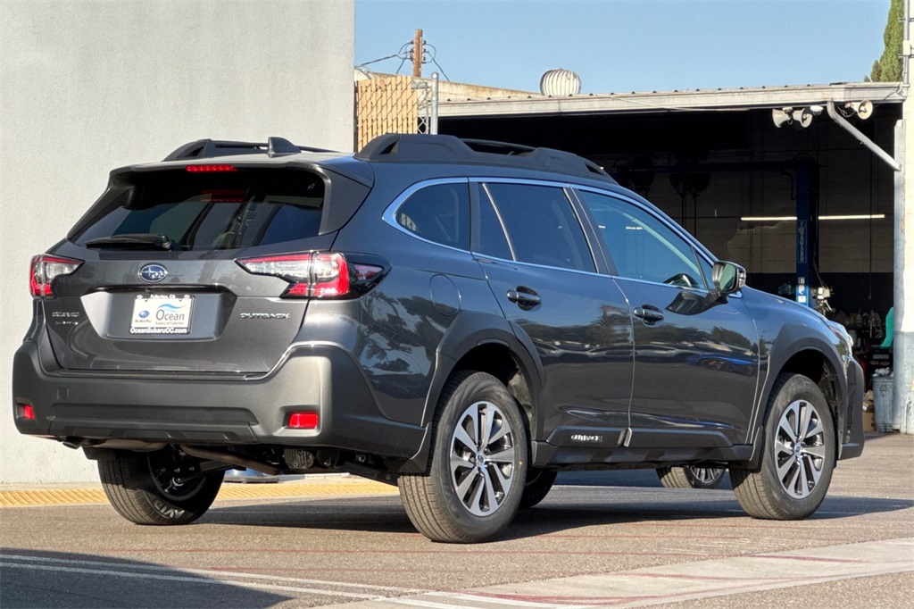 2025 Subaru Outback Premium photo 3