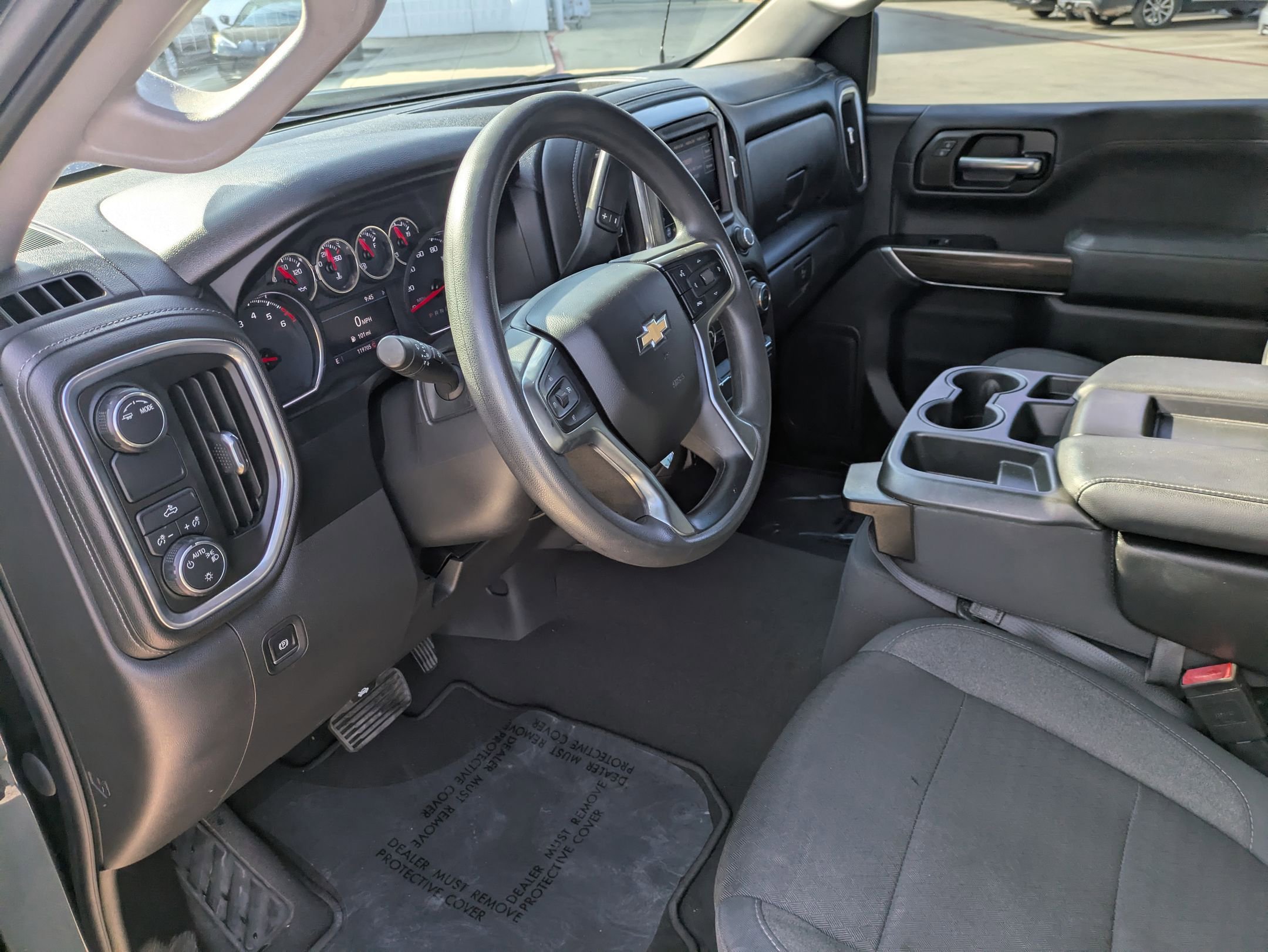 2020 Chevrolet Silverado 1500 LT photo 9