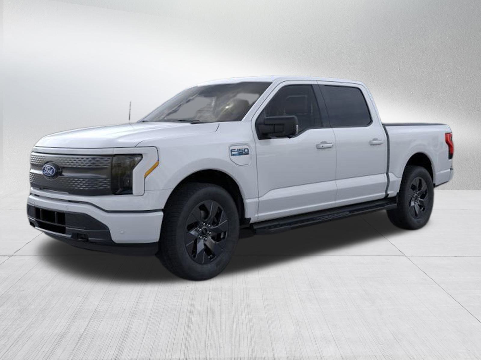 2025 Ford F-150 Lightning photo 4