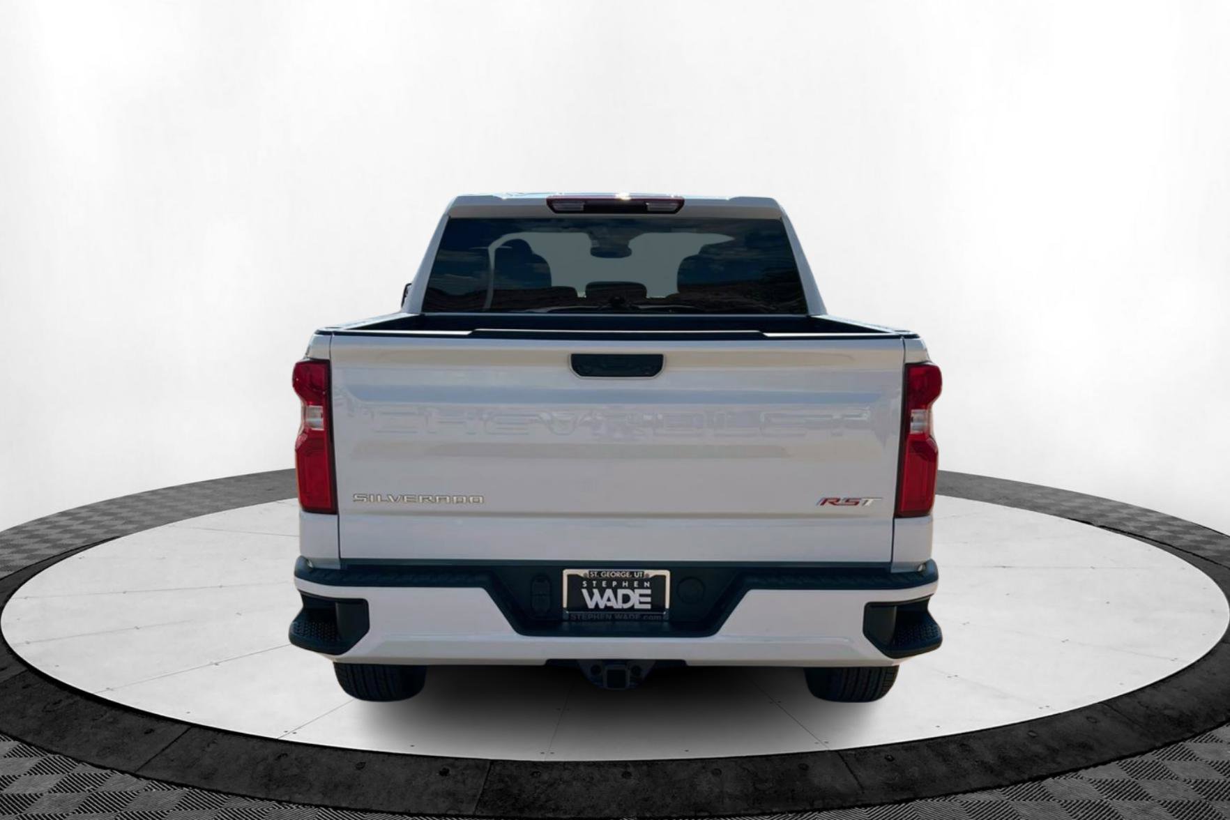 2026 Chevrolet Silverado 1500 RST photo 4