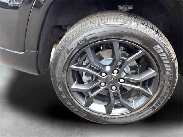 2024 Jeep Grand Cherokee Anniversary Edition 4xe photo 10