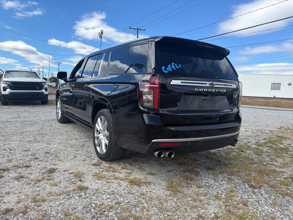 2024 Chevrolet Suburban High Country photo 4