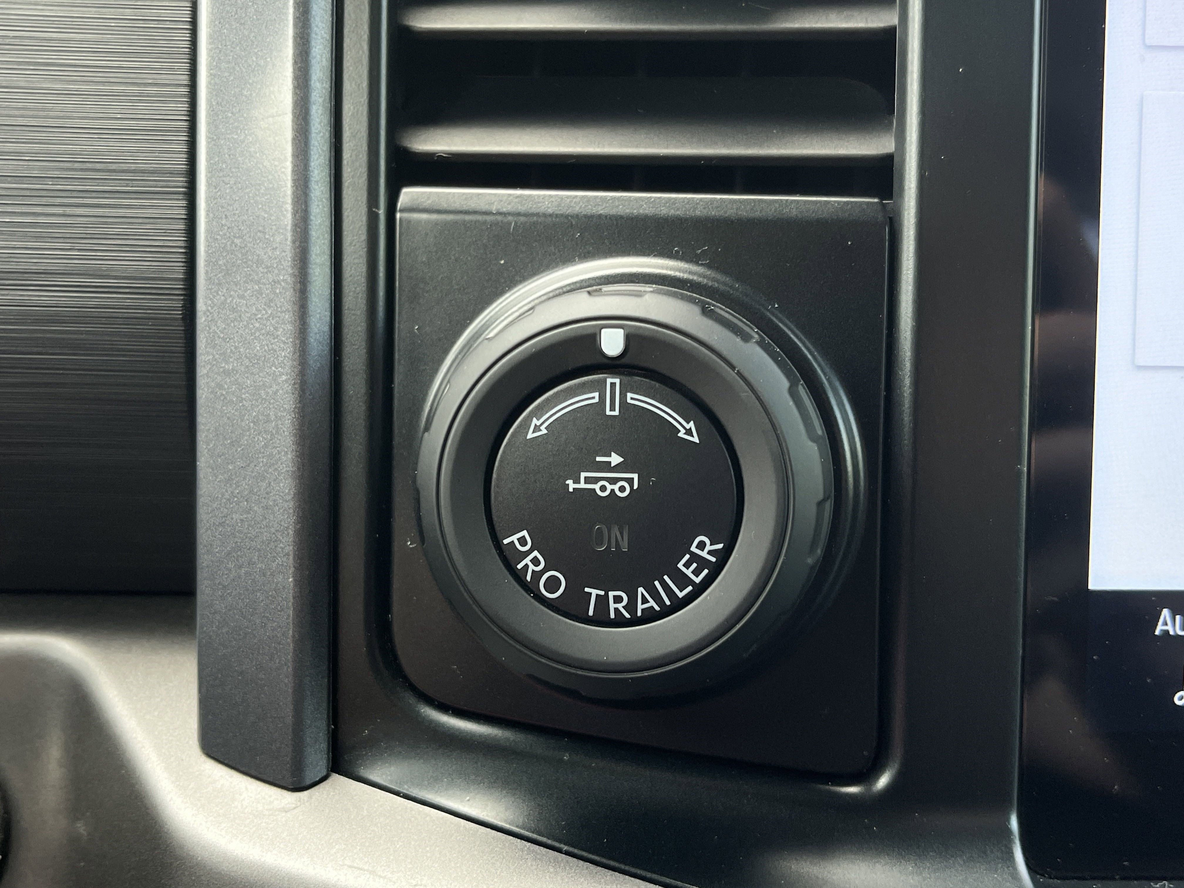 2024 Ford F-150 XLT photo 7