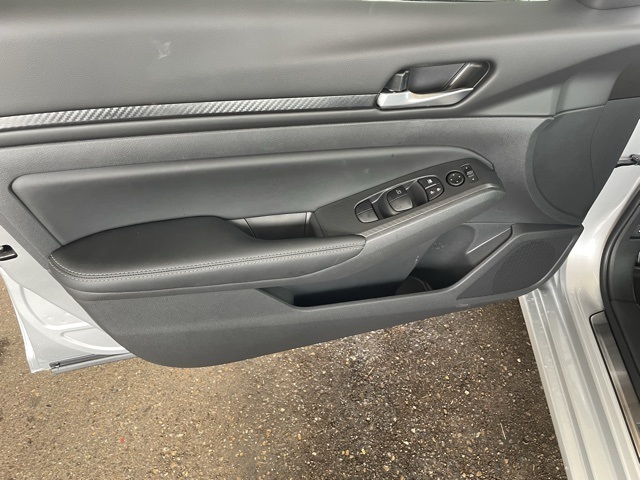 2025 Nissan Altima SV Special Edition photo 19