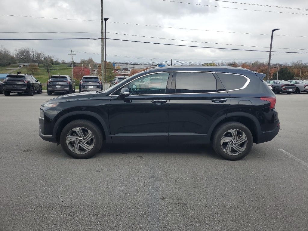 2023 Hyundai Santa Fe SEL photo 2