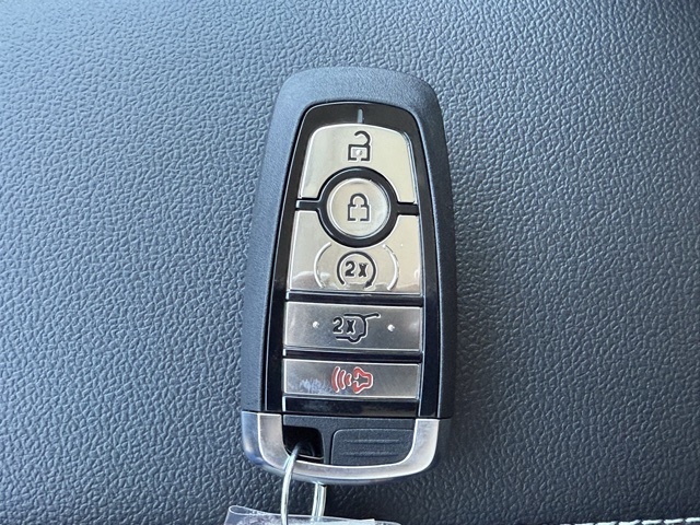 2025 Ford Escape Platinum photo 28