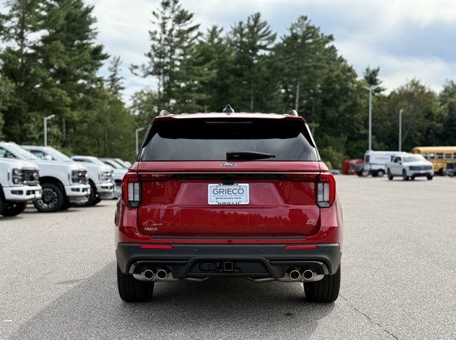 2025 Ford Explorer ST photo 3