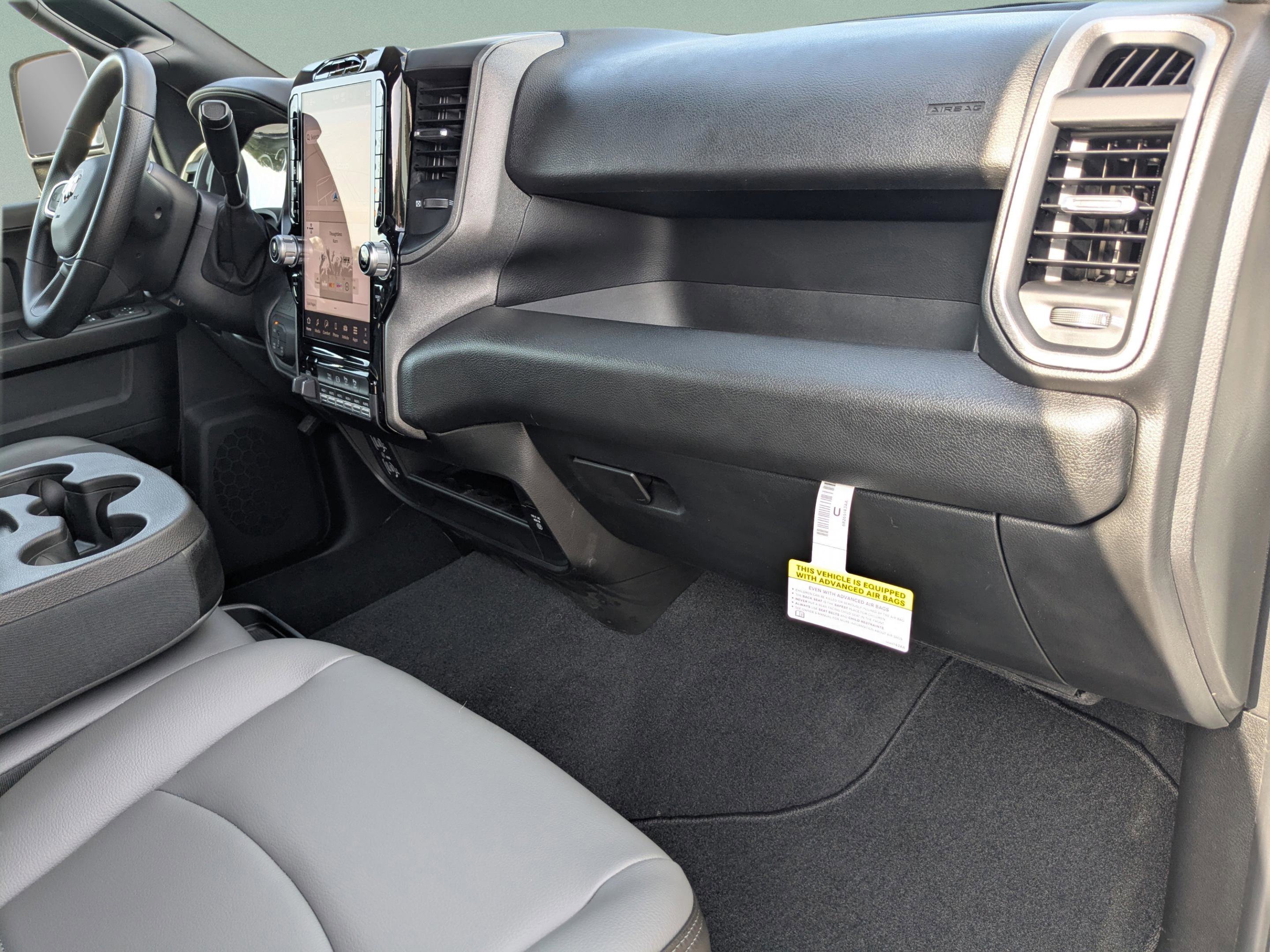 2025 Ram 3500 Tradesman photo 9