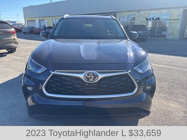 2023 Toyota Highlander L photo 2