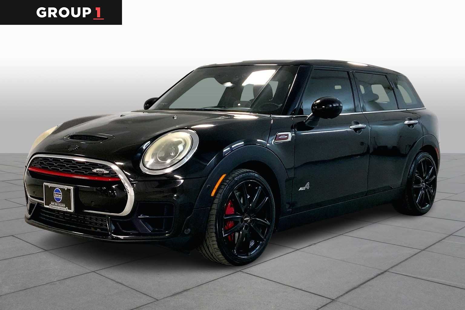 2017 MINI Clubman John Cooper Works's photo