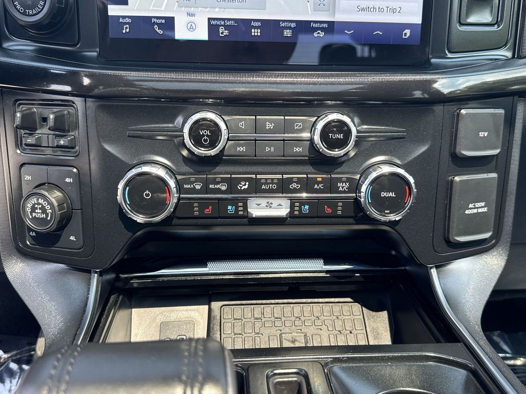 2023 Ford F-150 Raptor photo 17